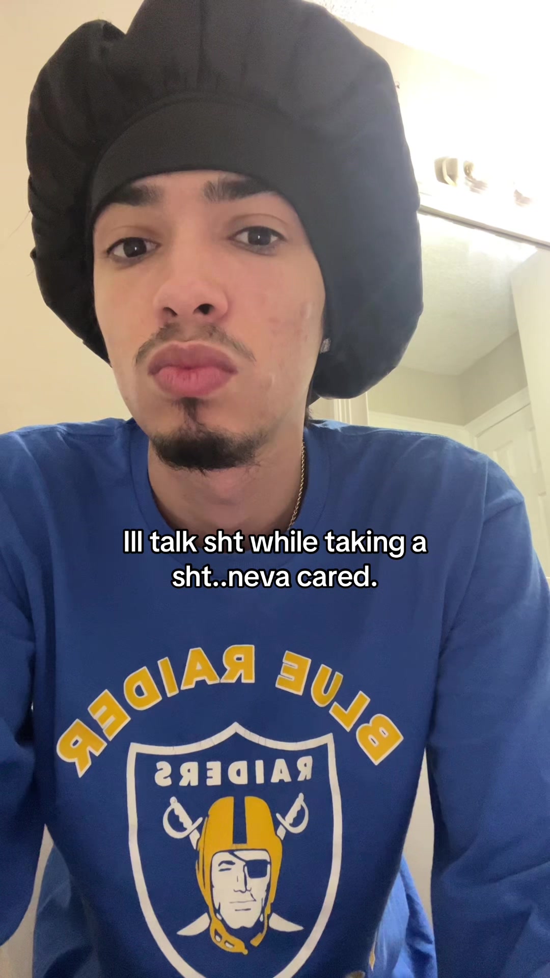 @￼