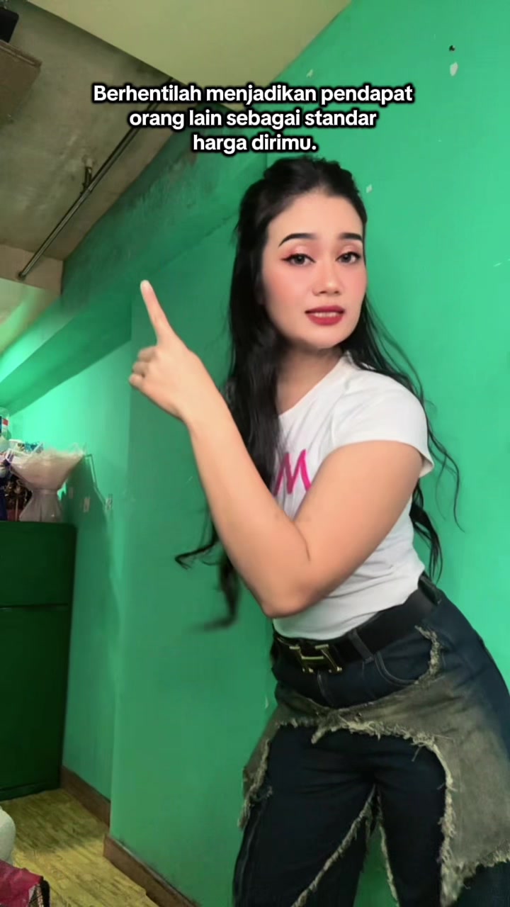 @𝑹𝒆𝒏𝒚 𝑩𝒂𝒆𝒉𝒂𝒒𝒖𝒆