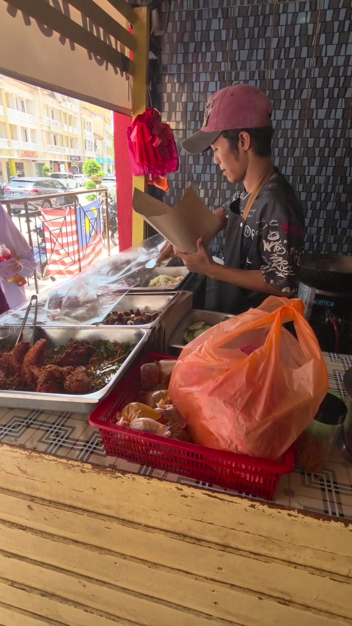@Restoran Warung Ngah Chik