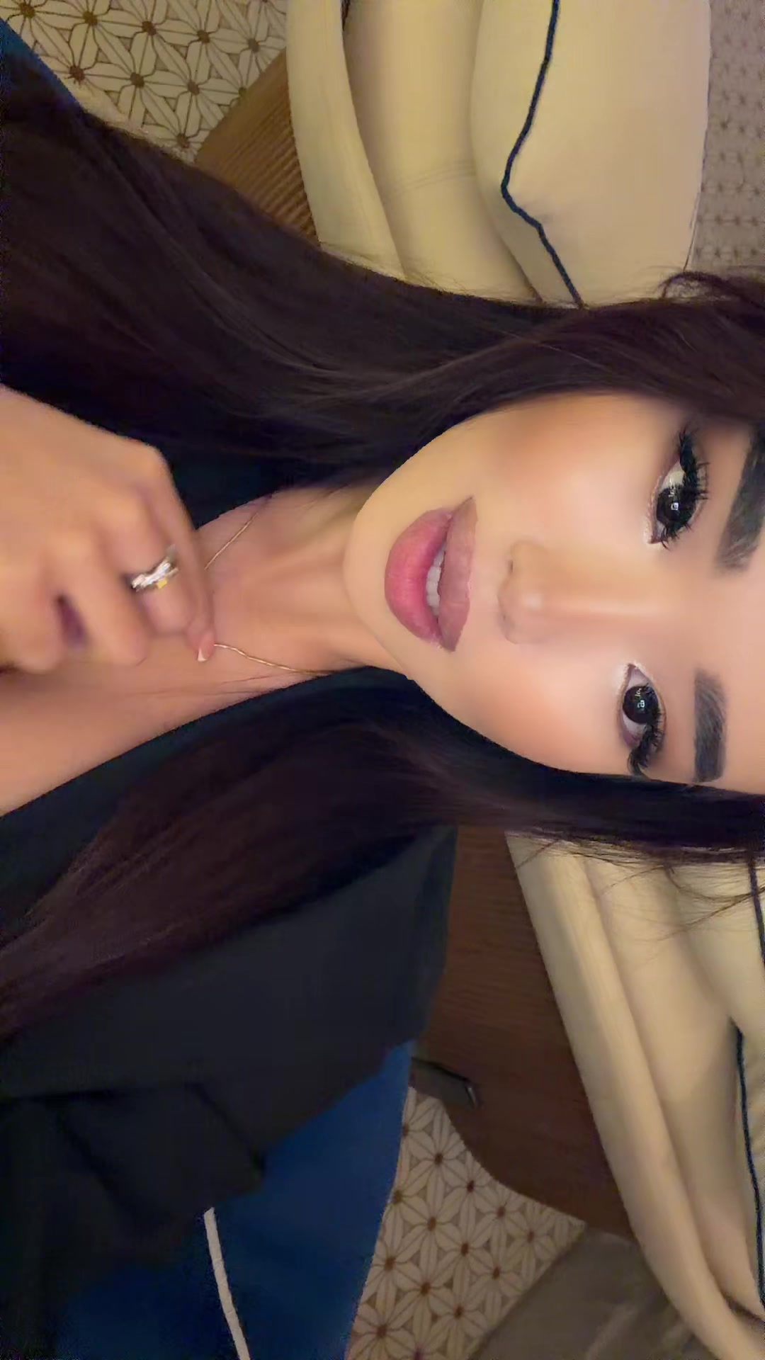 @𝓝𝓪𝔃