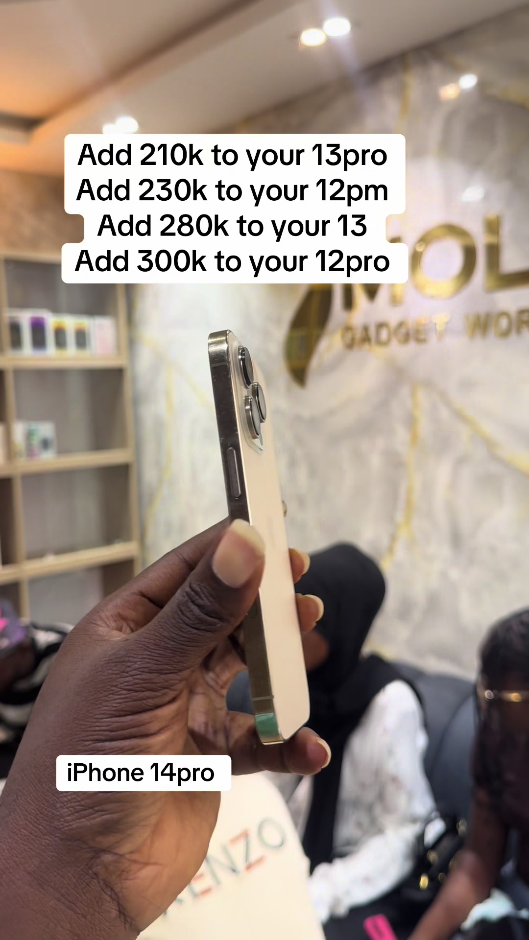 @PHONE PLUG IN IBADAN