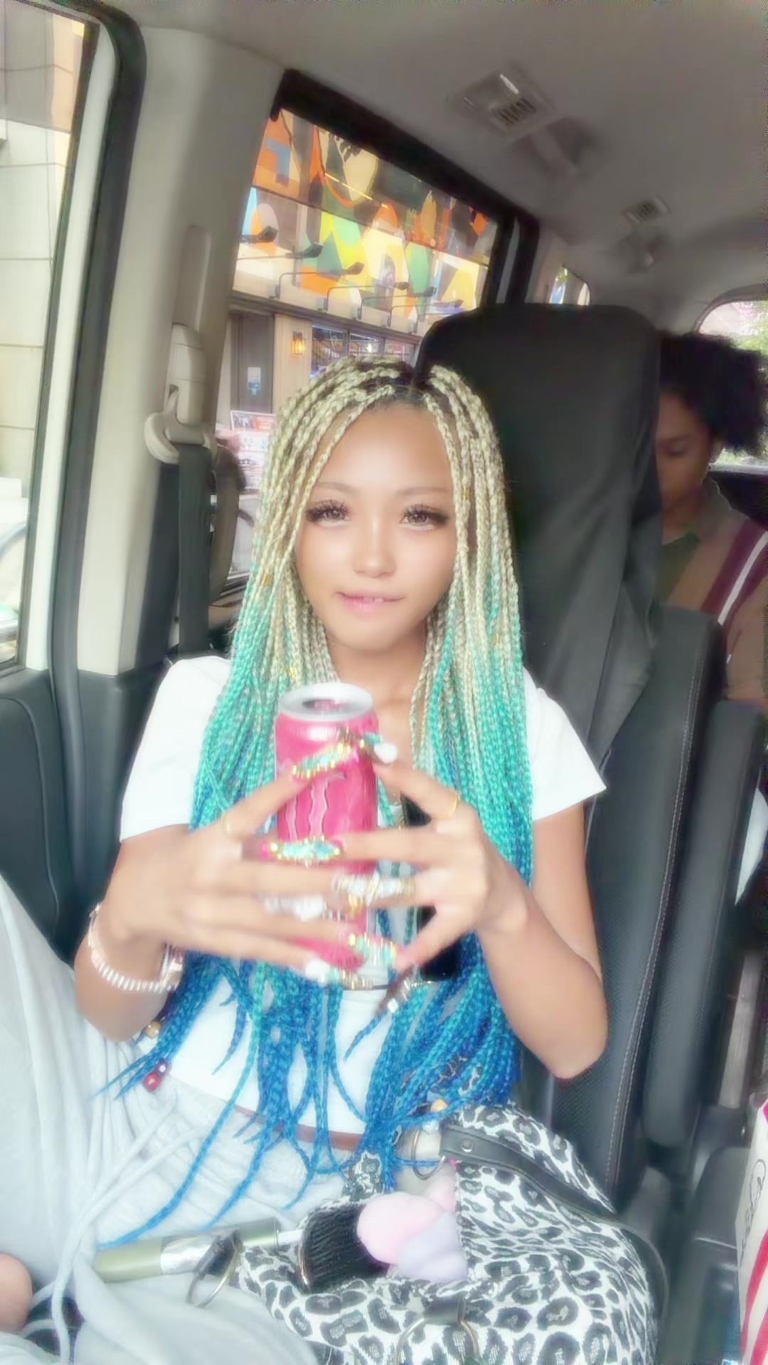 @。