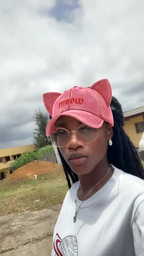 @🦋D'🖤🇬🇦