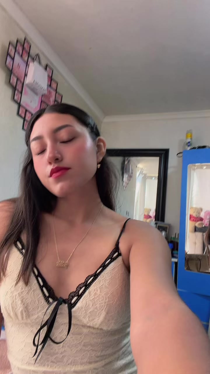 @1929_noemi