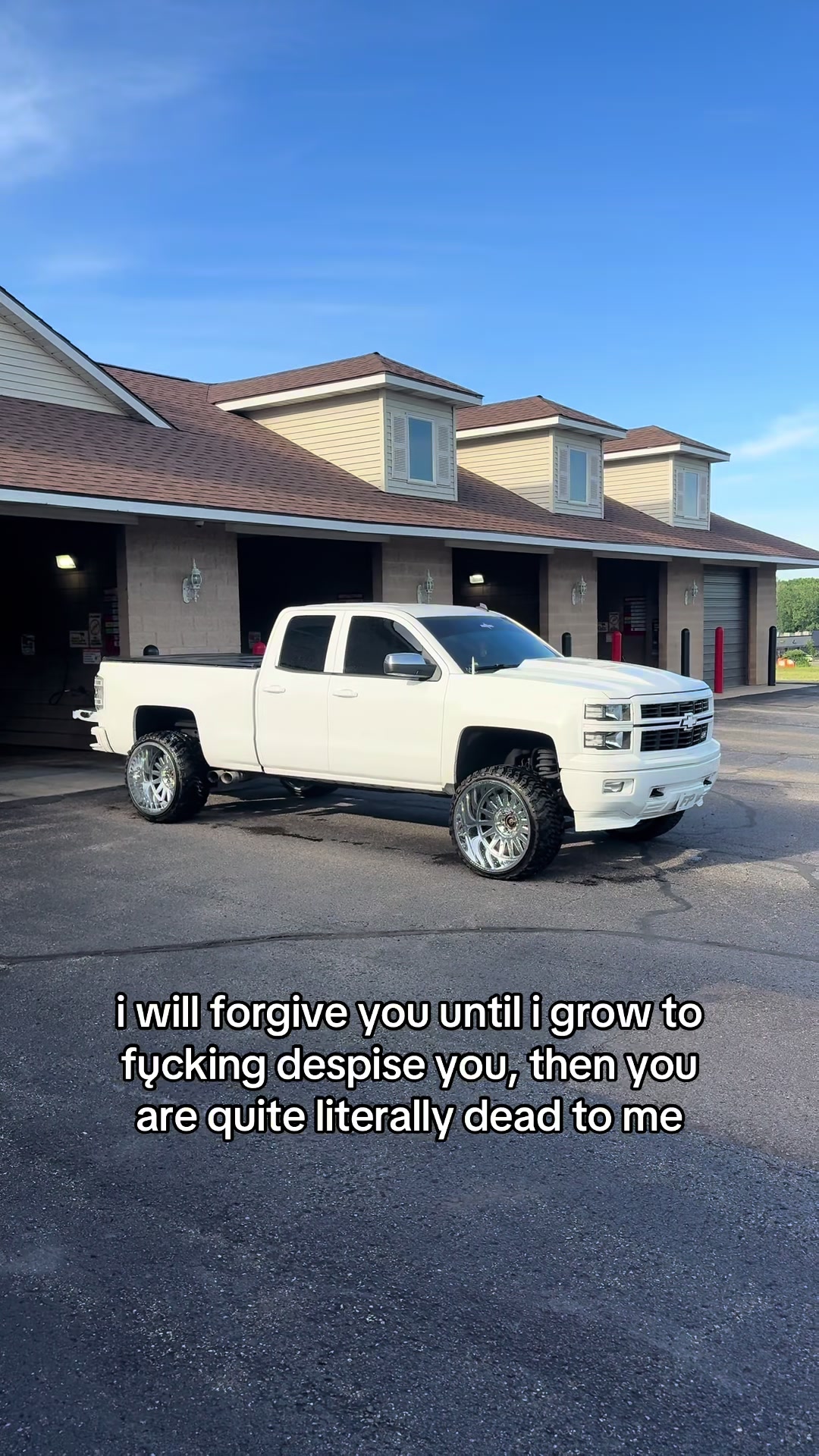 @𝔱𝔯𝔦𝔭𝔭𝔦𝔢