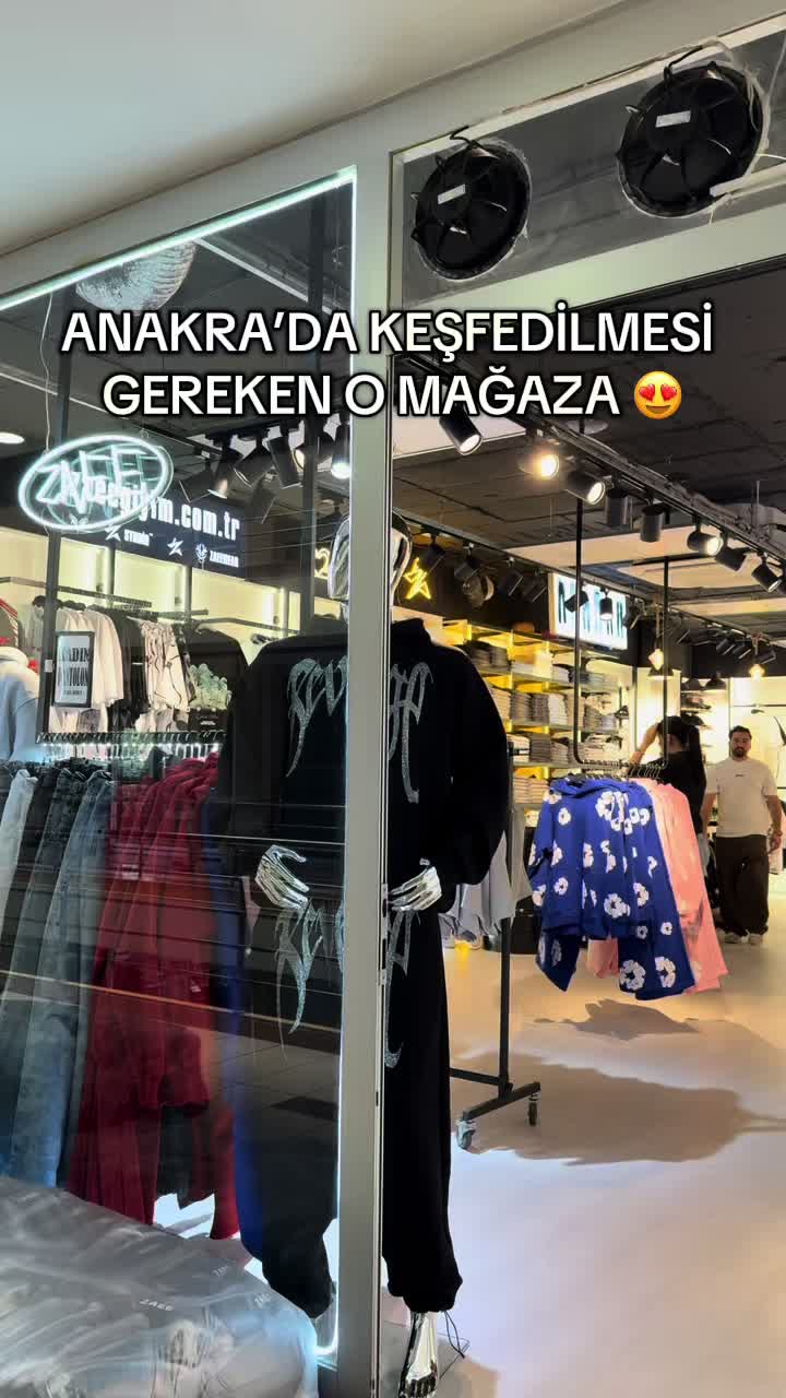 @zaeewearr