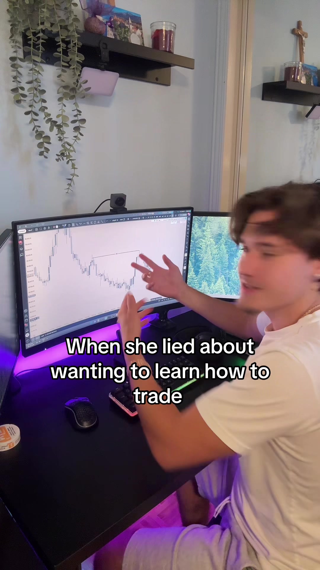 @Alex Sesartic