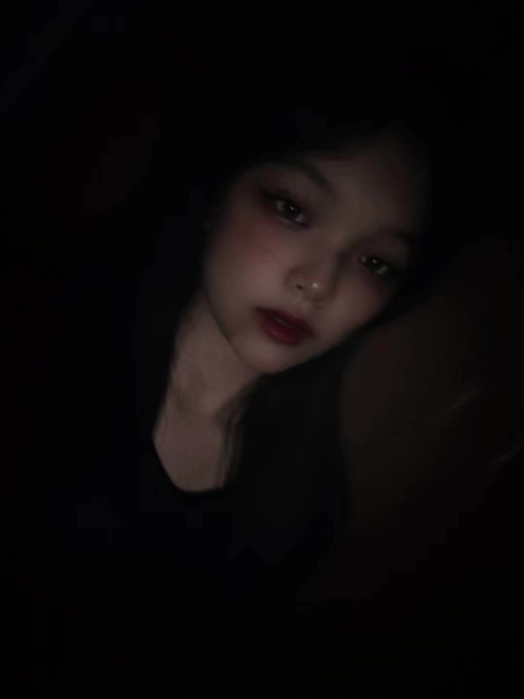 @esther (에스타)  ⋆ 𐙚 ̊.