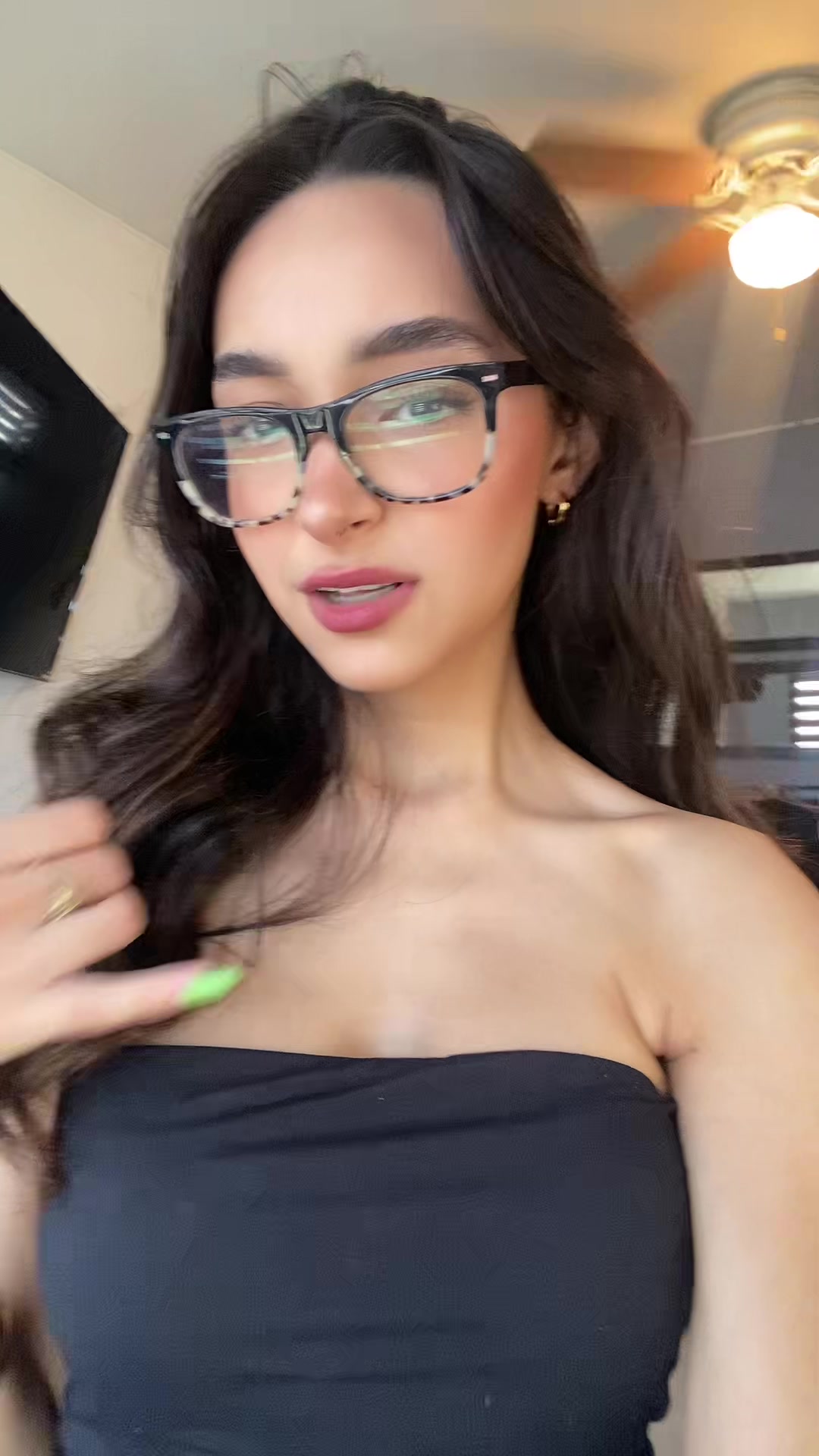 @bella