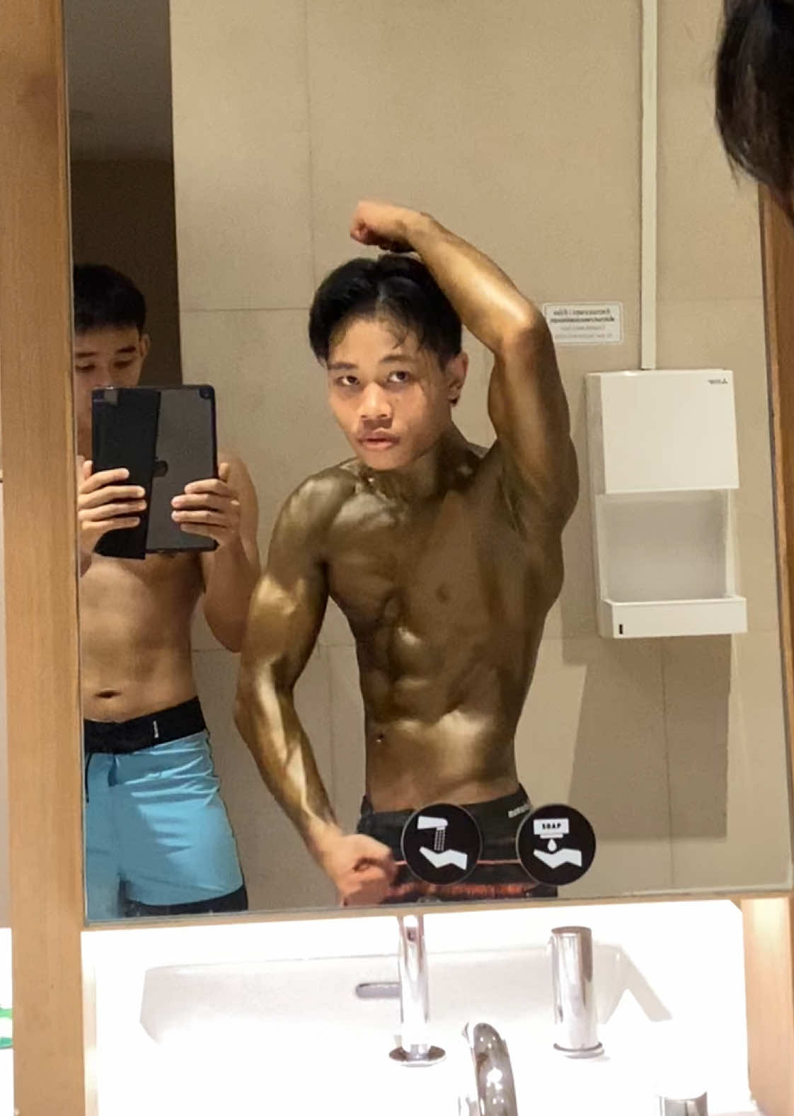 @natthapazz._