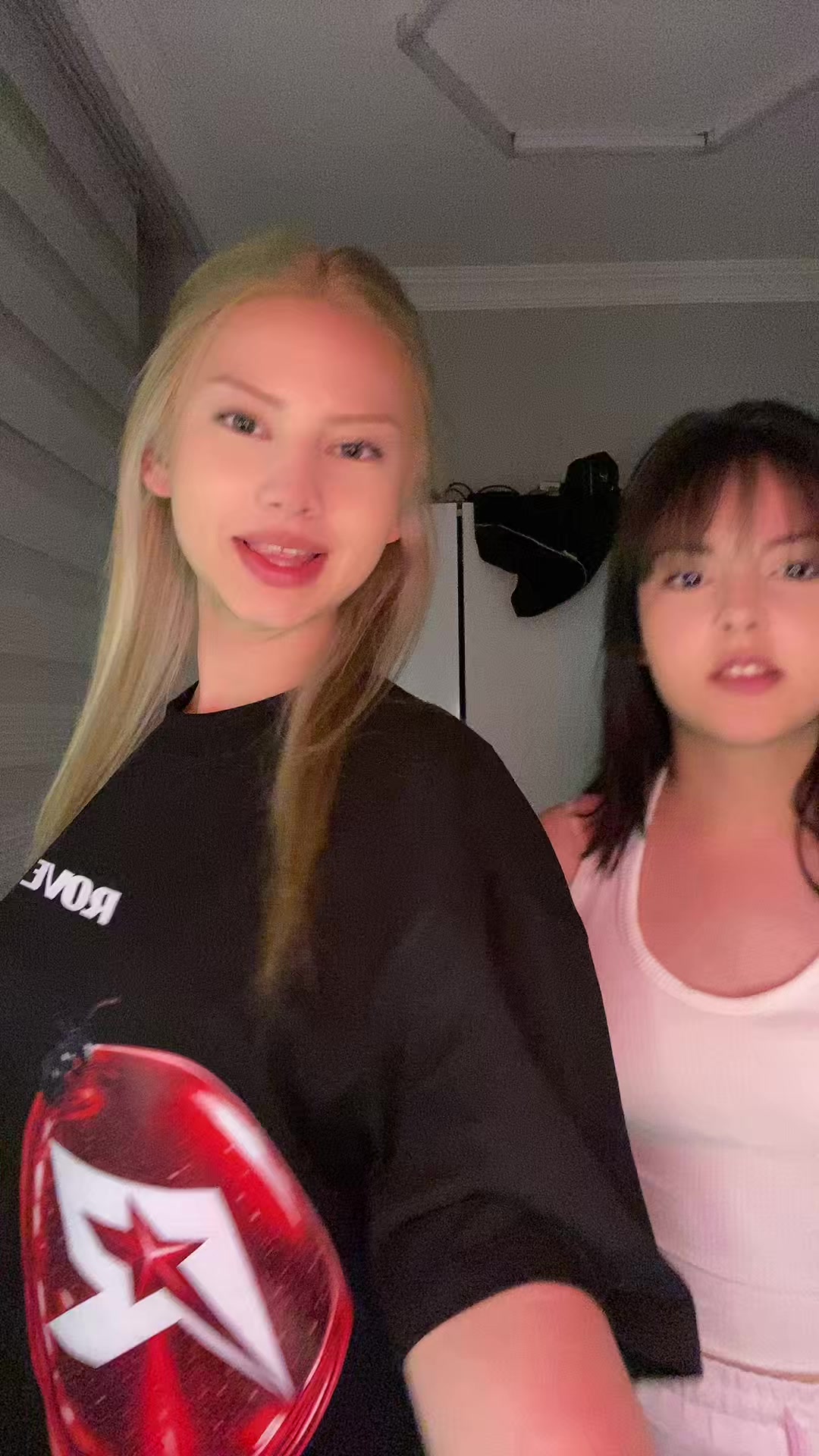@Mainogze