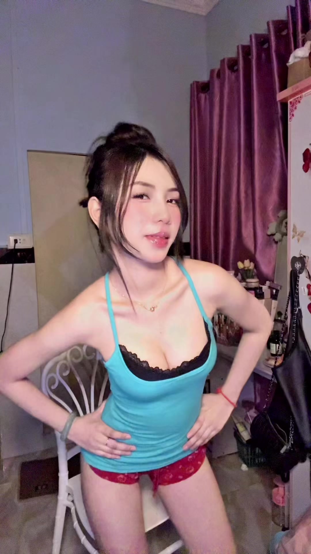 @ជុំទាវលីសា