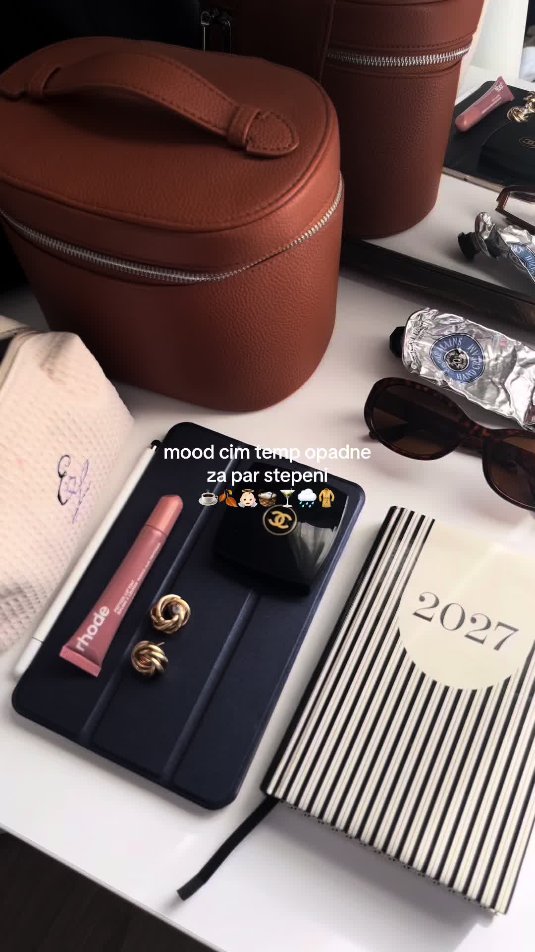 @Elena🧿