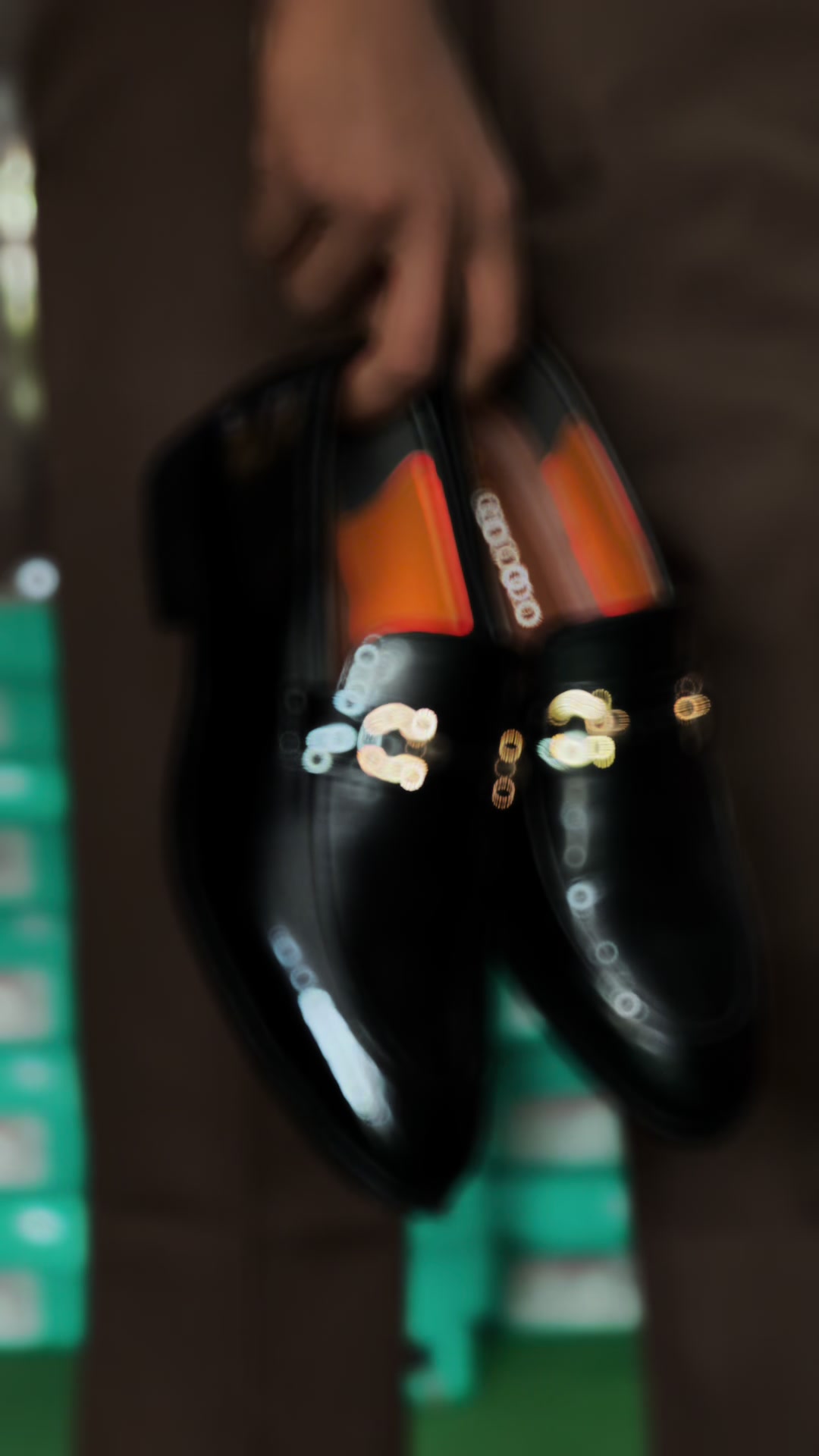 @Shoe Bank And Fashion Hunt