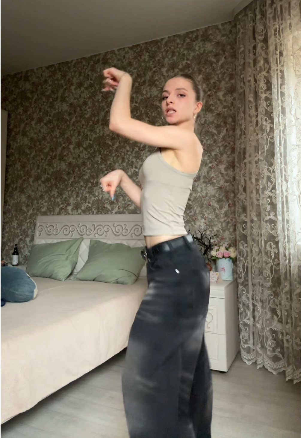 @Lisaery