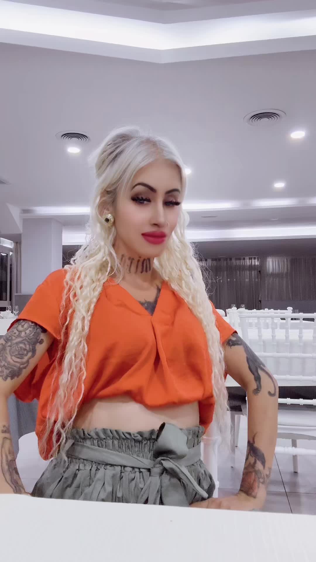 @Karina Nina Varga