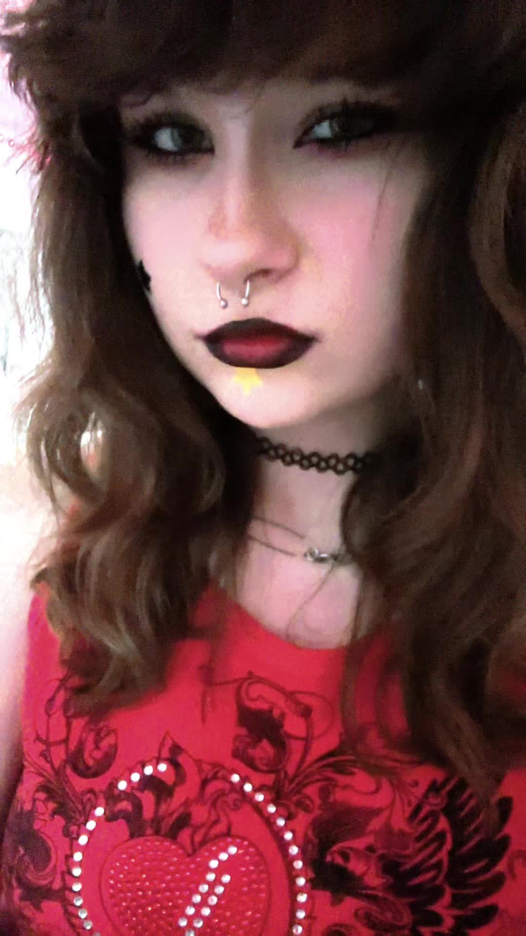 @dommi |-/ ⦻