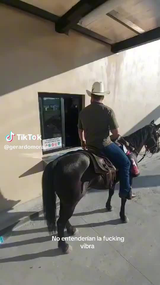 @NayMora.🤟🏿