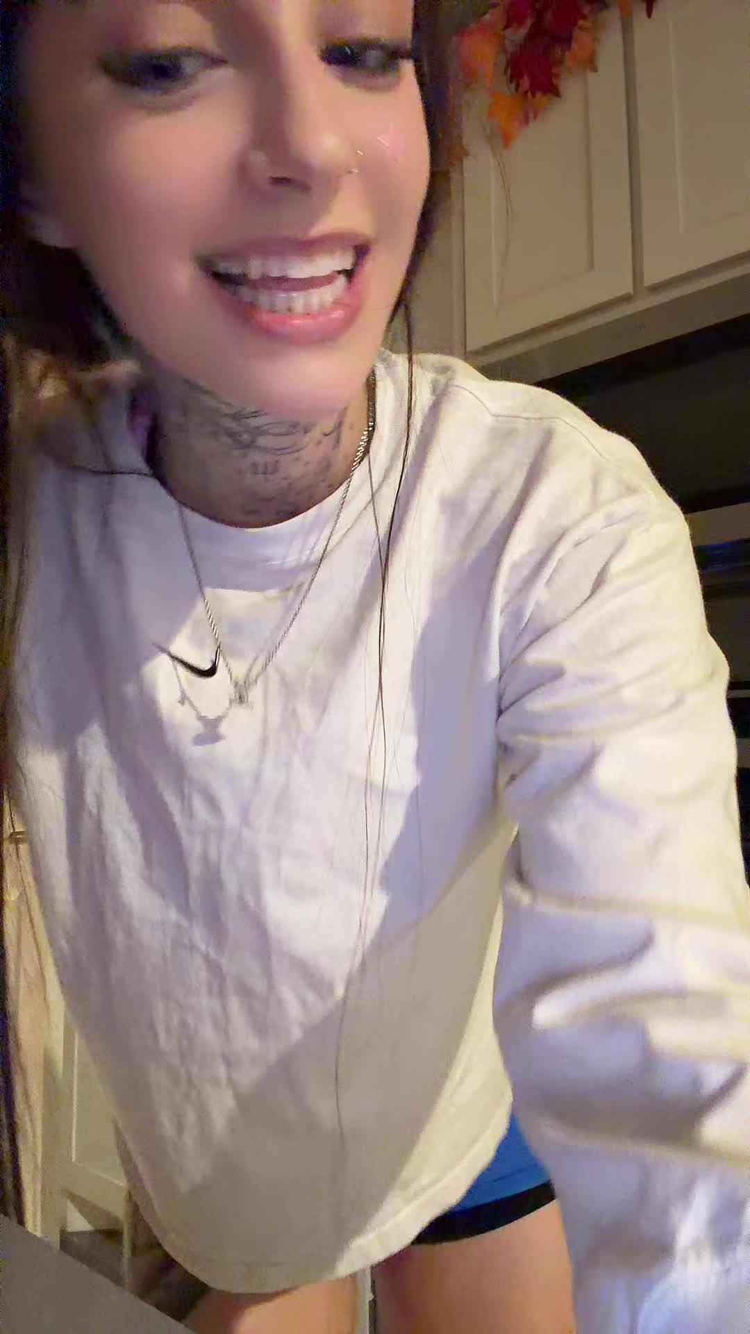 @Lilyrrrose
