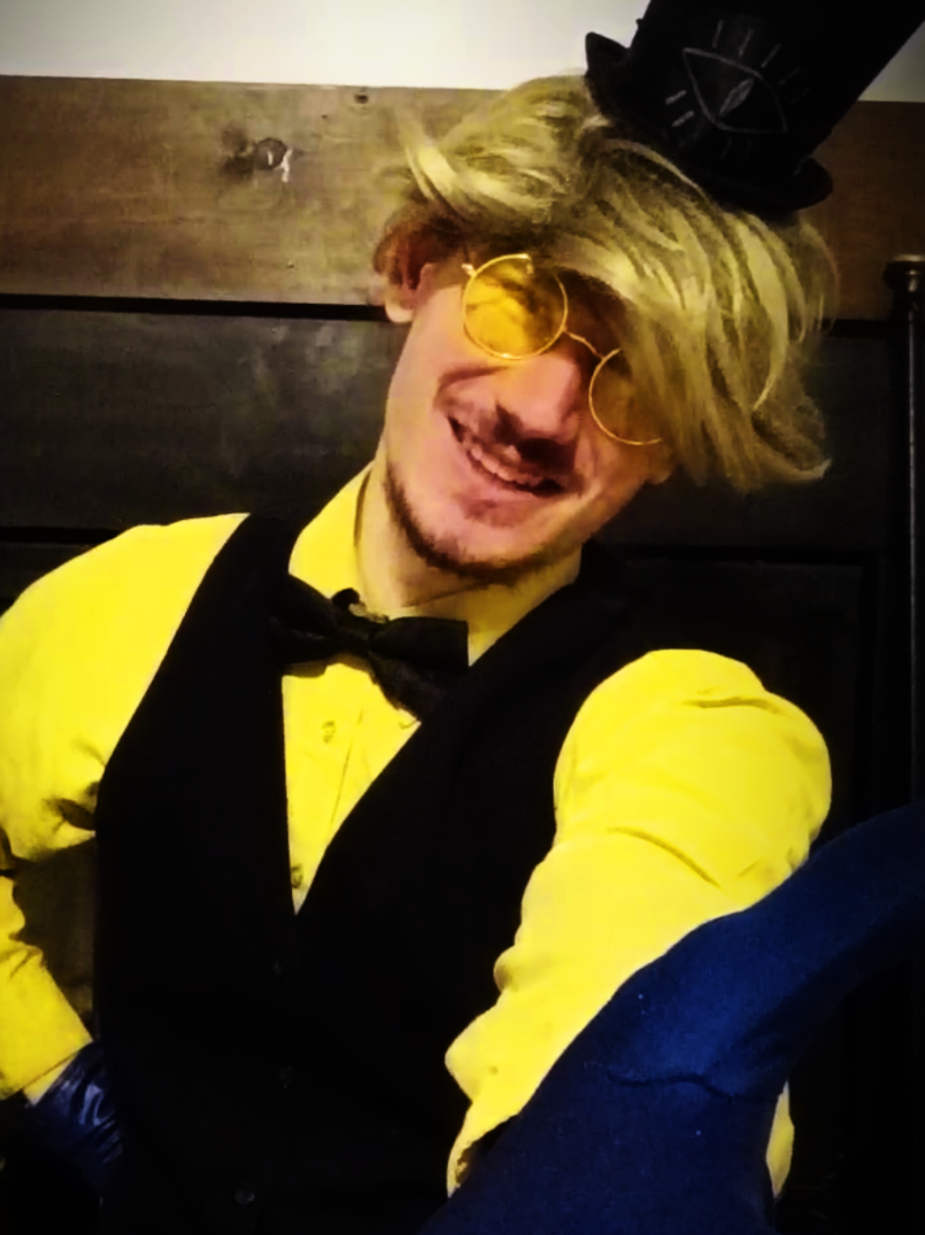@Sam (SamulationCosplay)