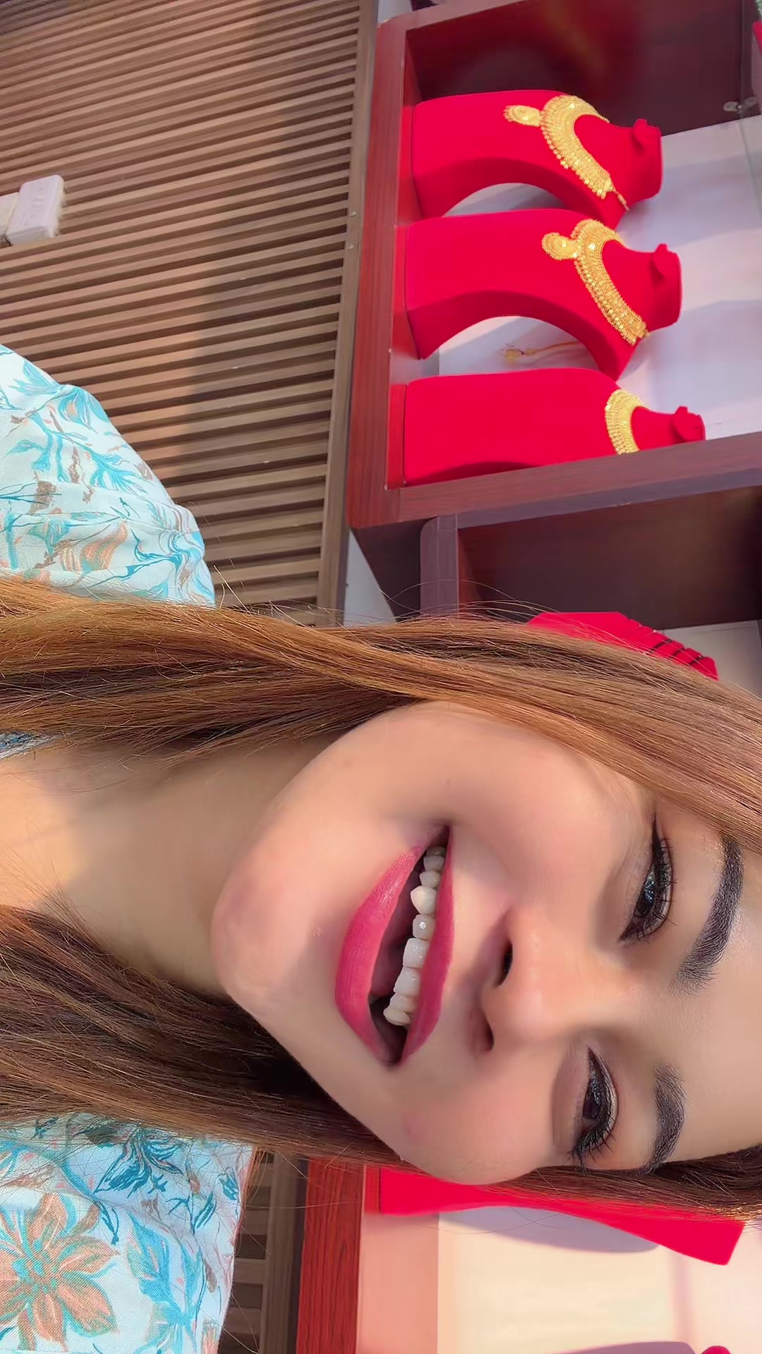 @Hi.Siri👋