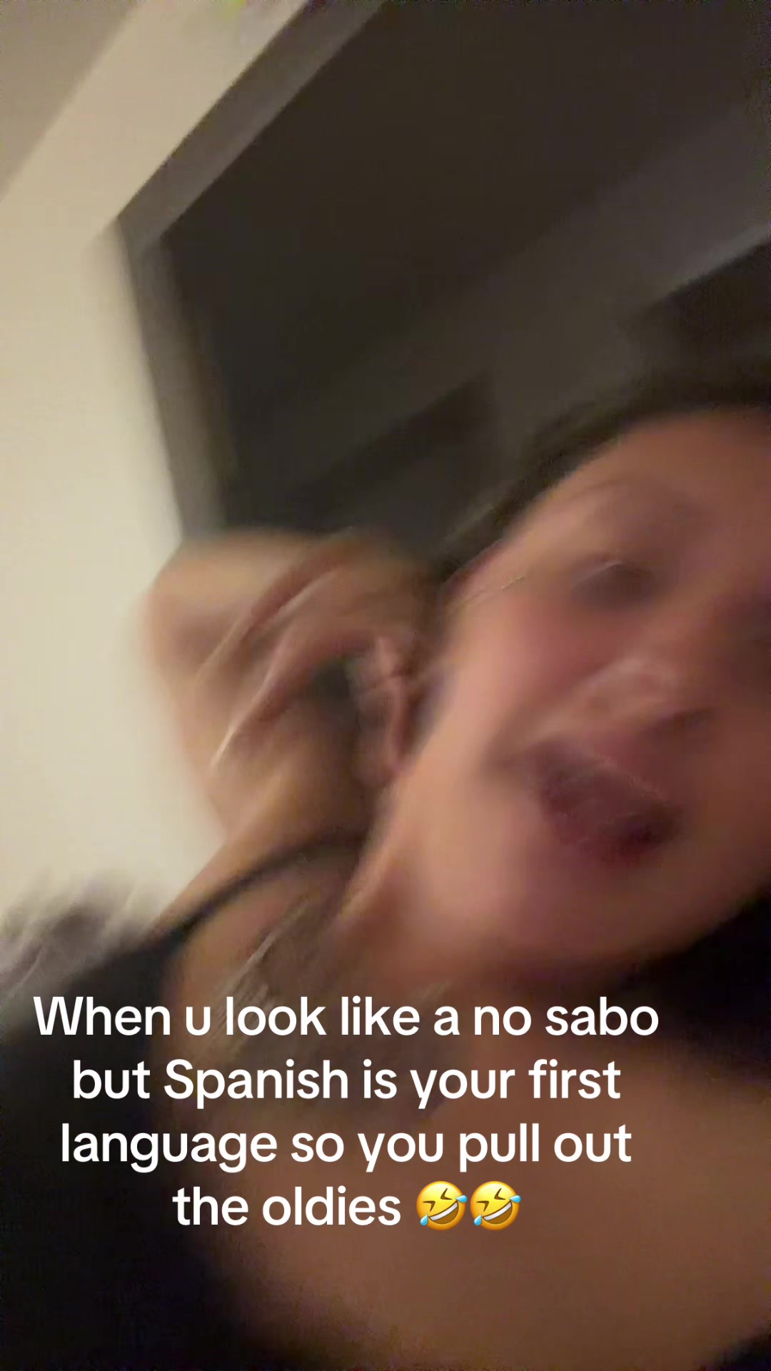 @Moni🪐🥀