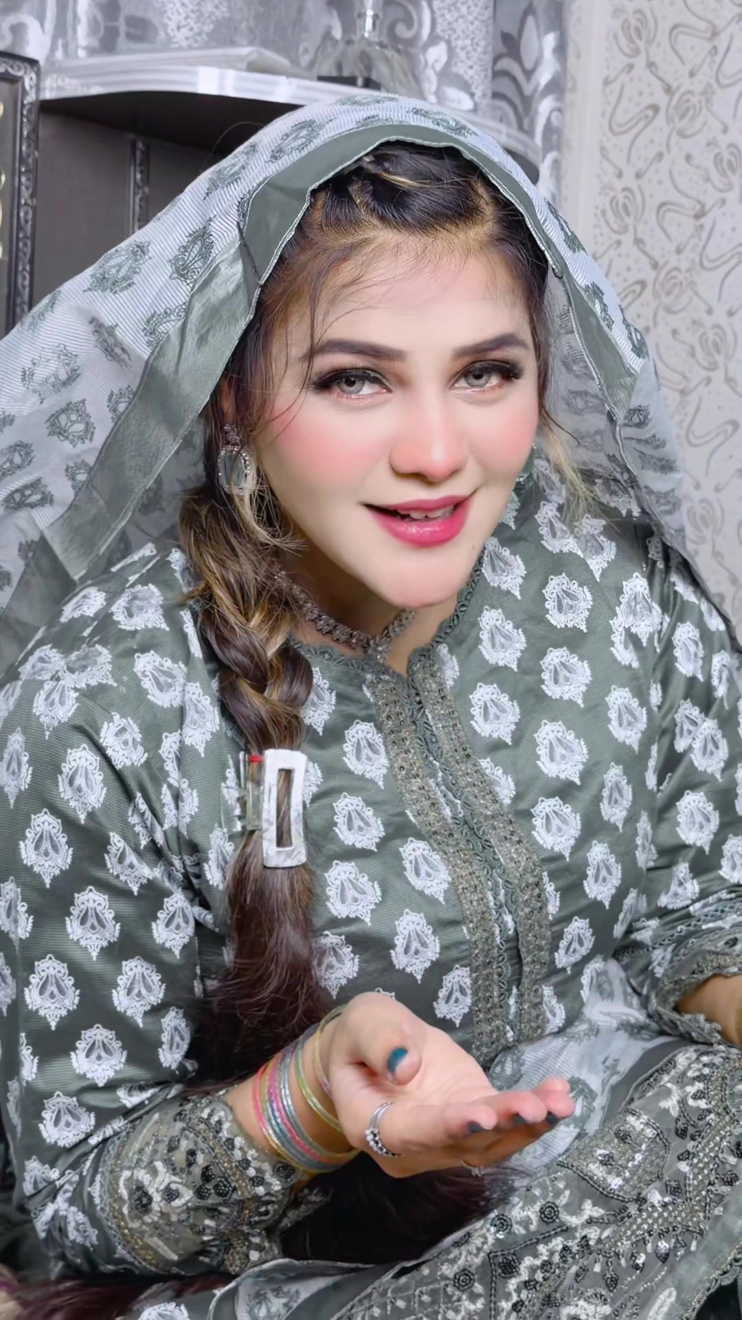 @Safeera Khan 💝