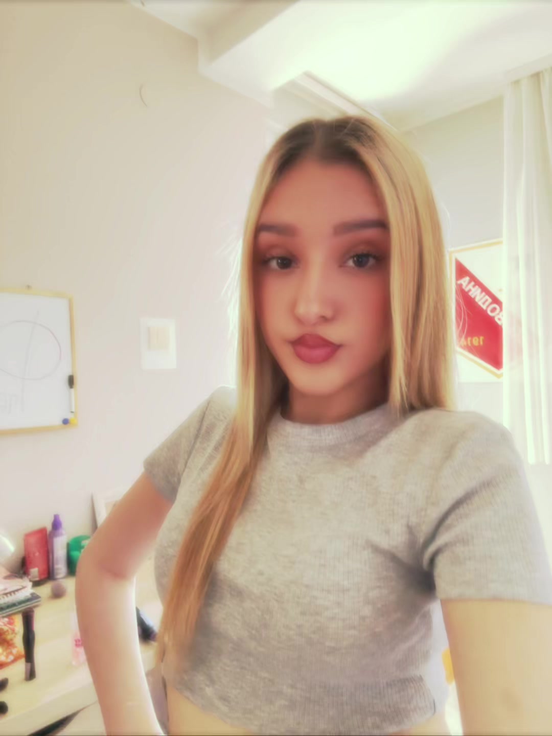 @👸🏼