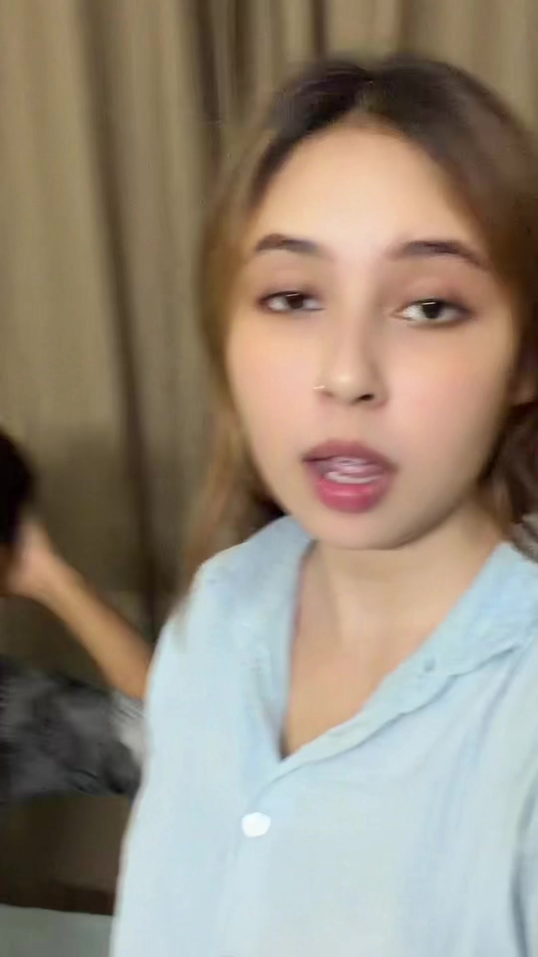 @xshaya×