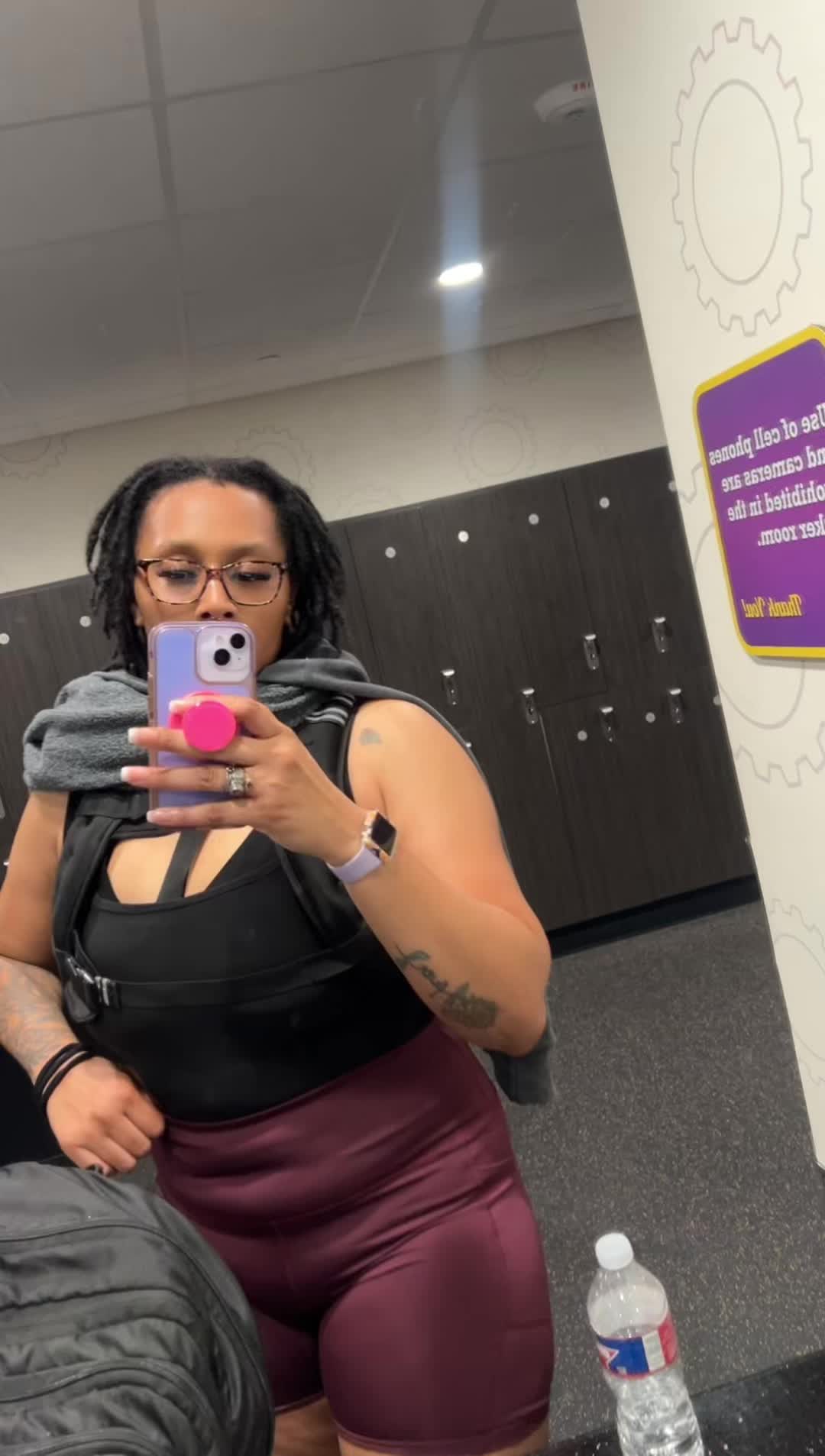 @pretty__younique