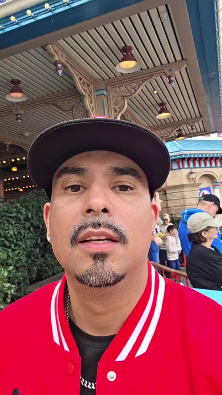 @Kevin | Disneyland & More ✈️