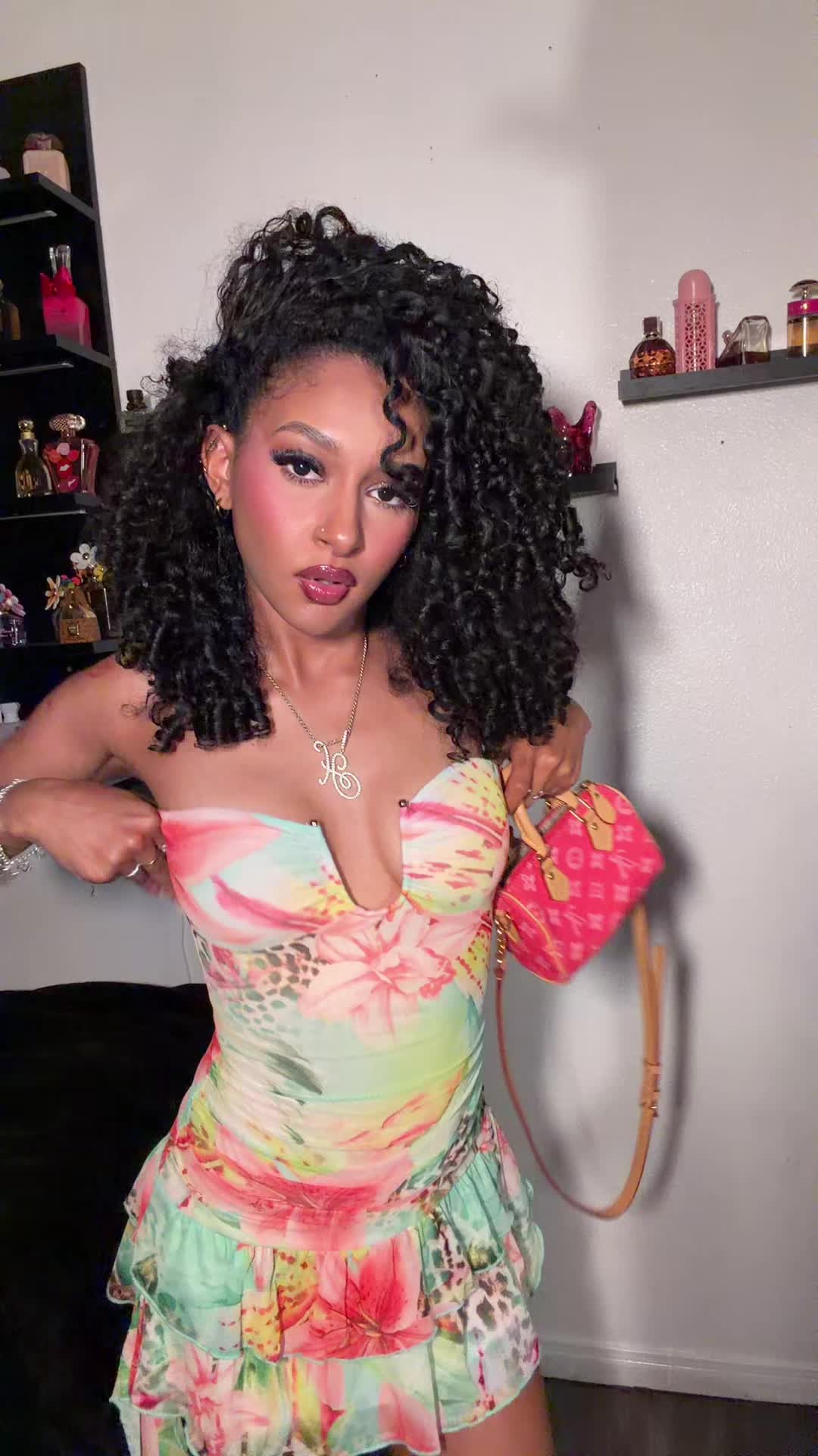 @MsTexas.