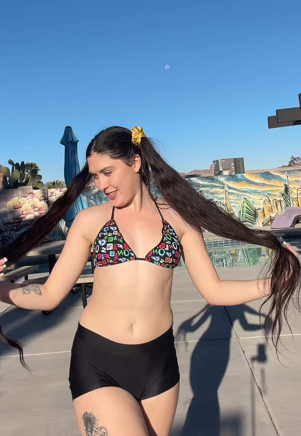 @(♡_♡)