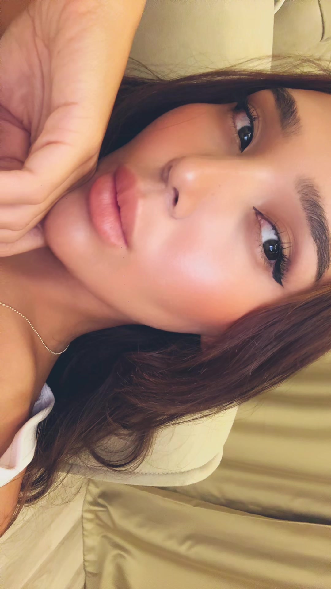 @Ая💕