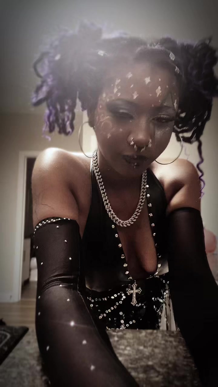 @Khai🥀🖤🥰