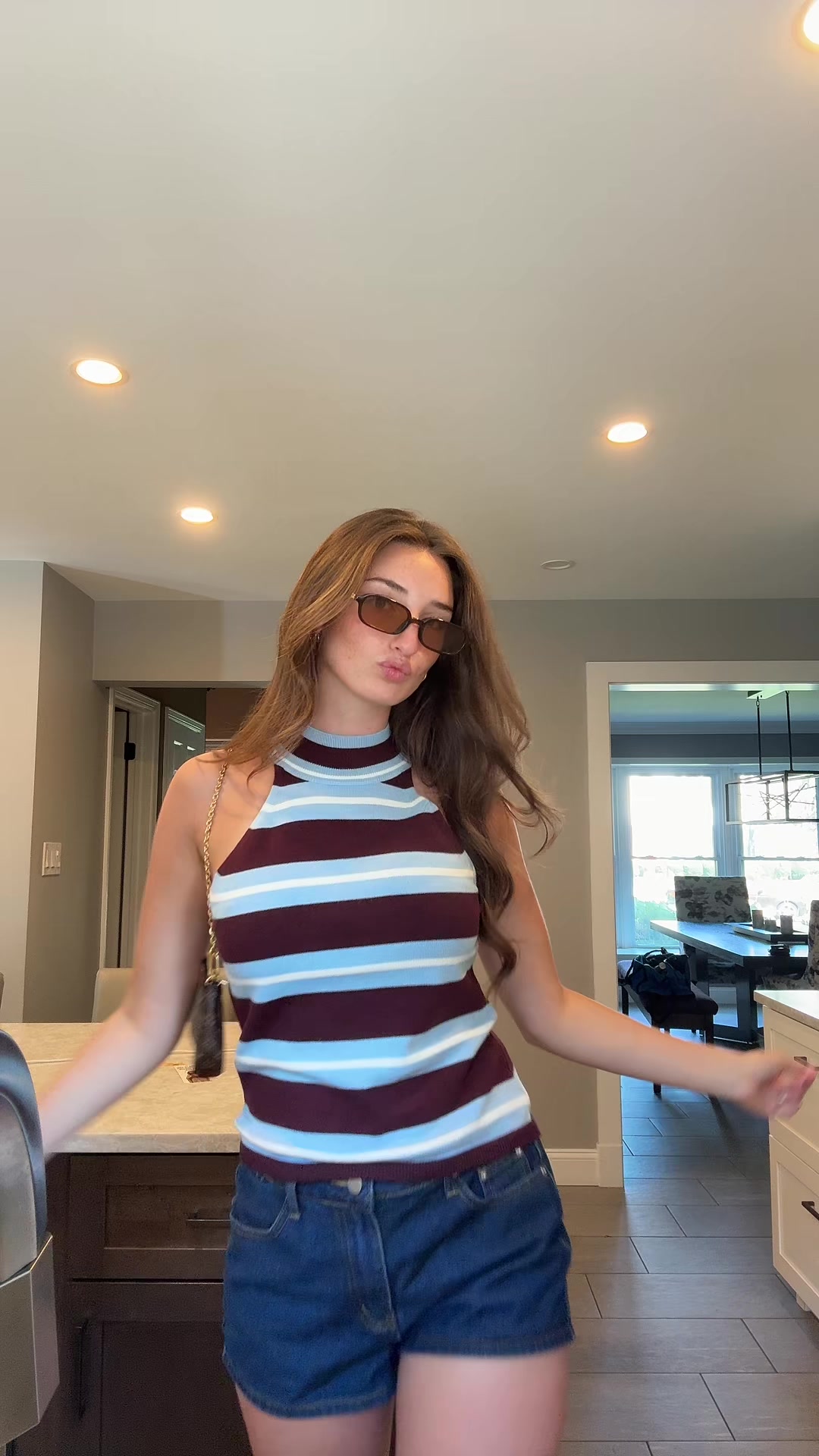 @ava