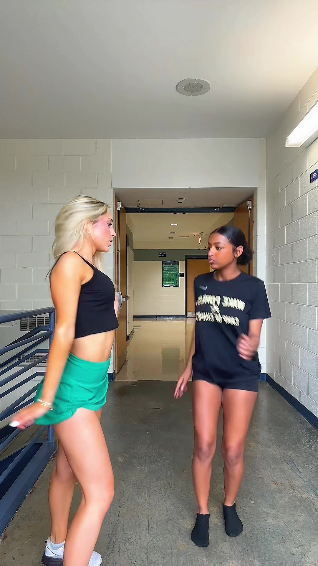 @ItsOliviaTaylor