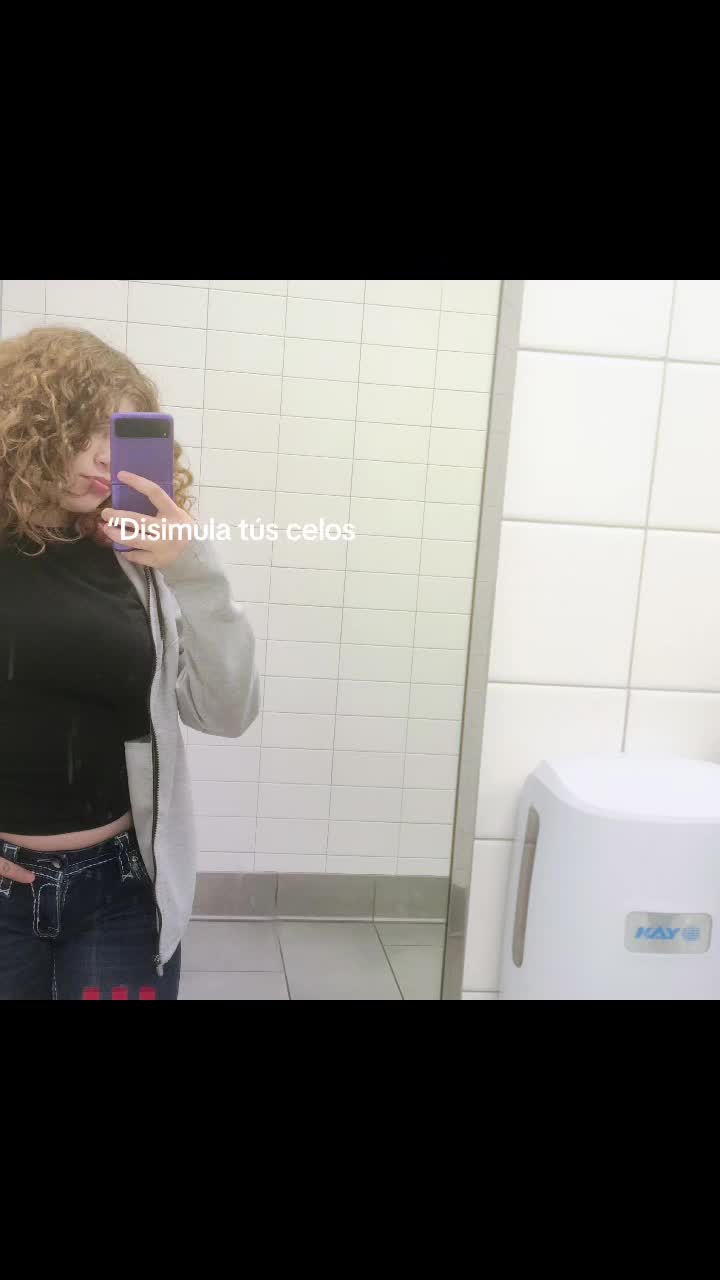 @YanetzyPR