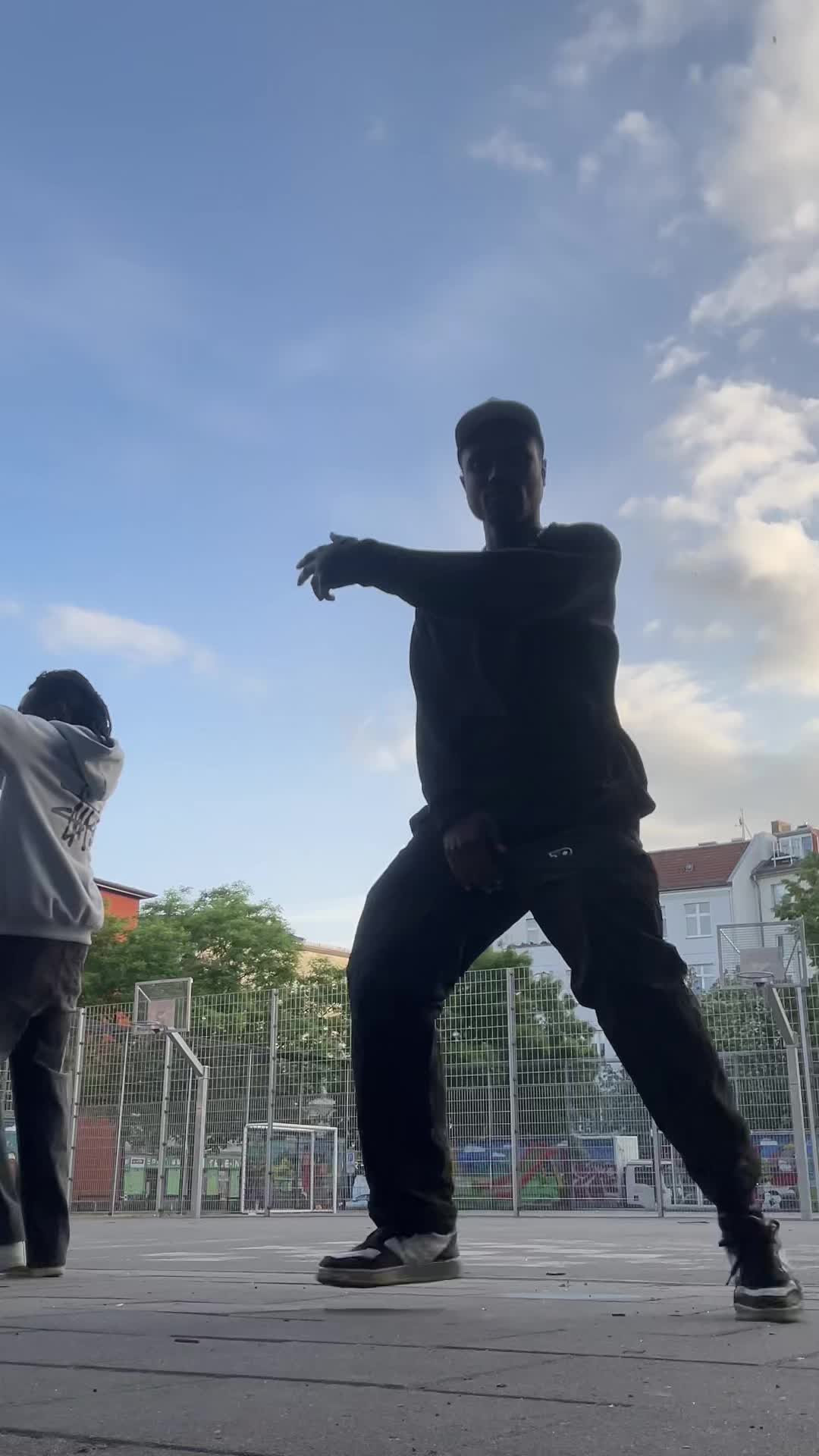 @&bdquo;CALL ME S&Auml;NG&ldquo;