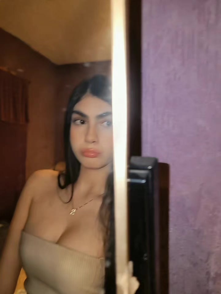@𝑹𝒆𝒈𝒊𝒏𝒂𝑹𝒐𝒈𝒆𝒍𝒔𝒔