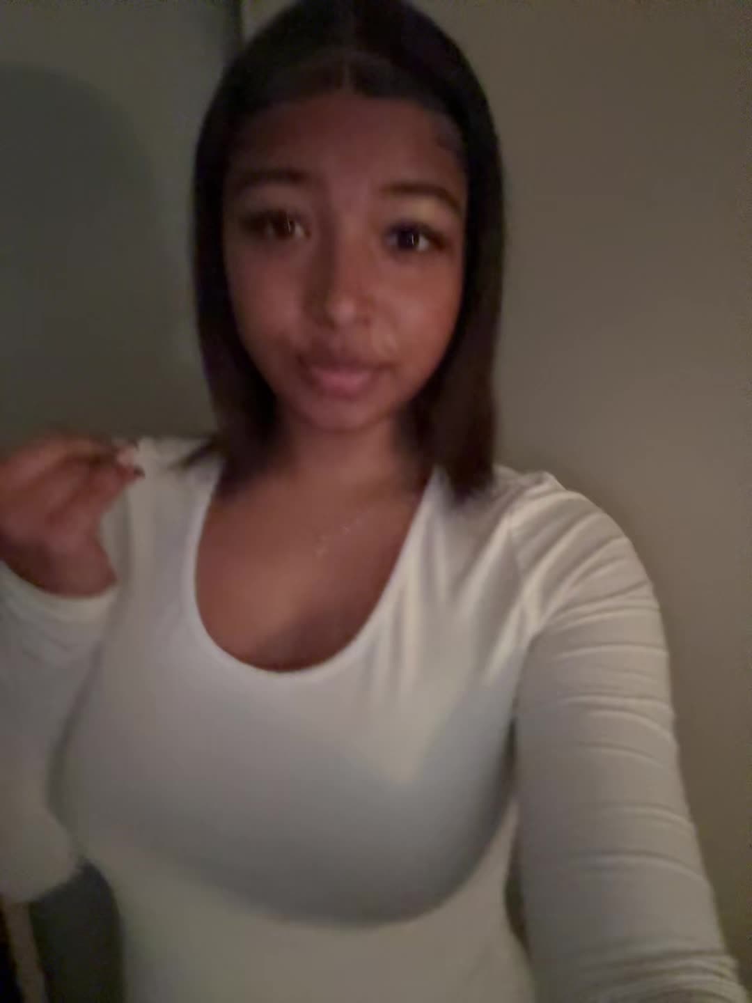 @Emiii