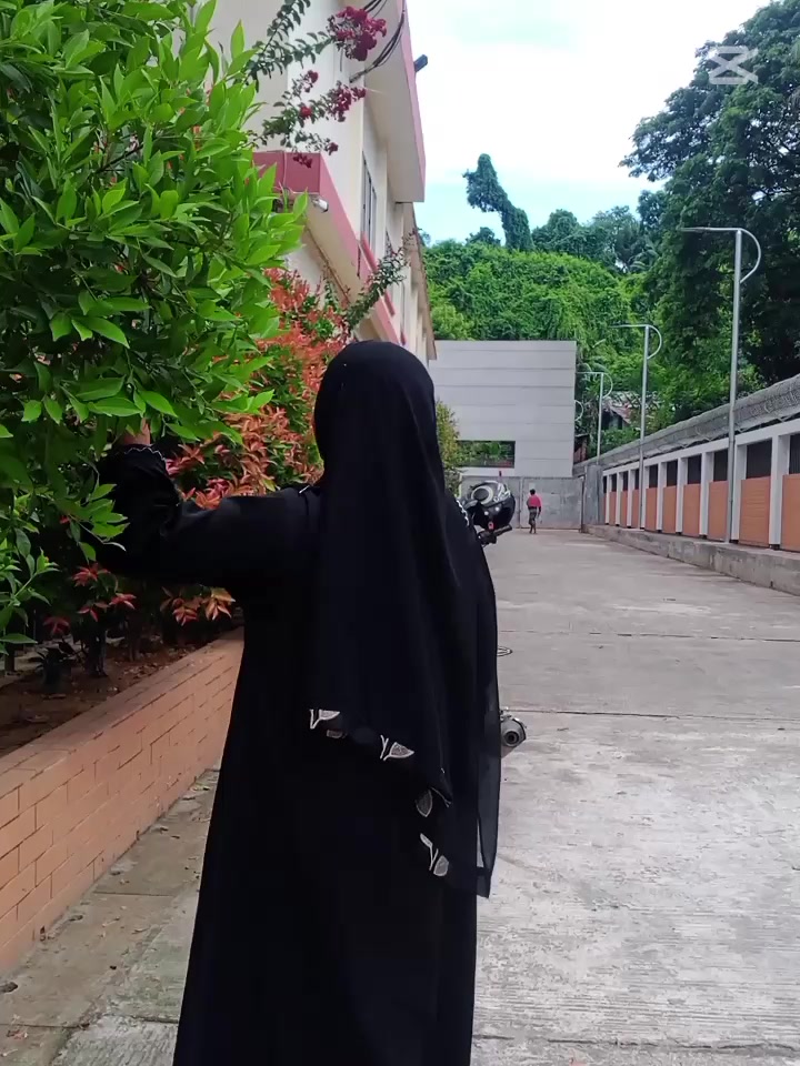 @🌸𝓣𝓸𝓢𝓲𝓑'𝓢  𝓠𝓾𝓮𝓔𝓝 ❤️