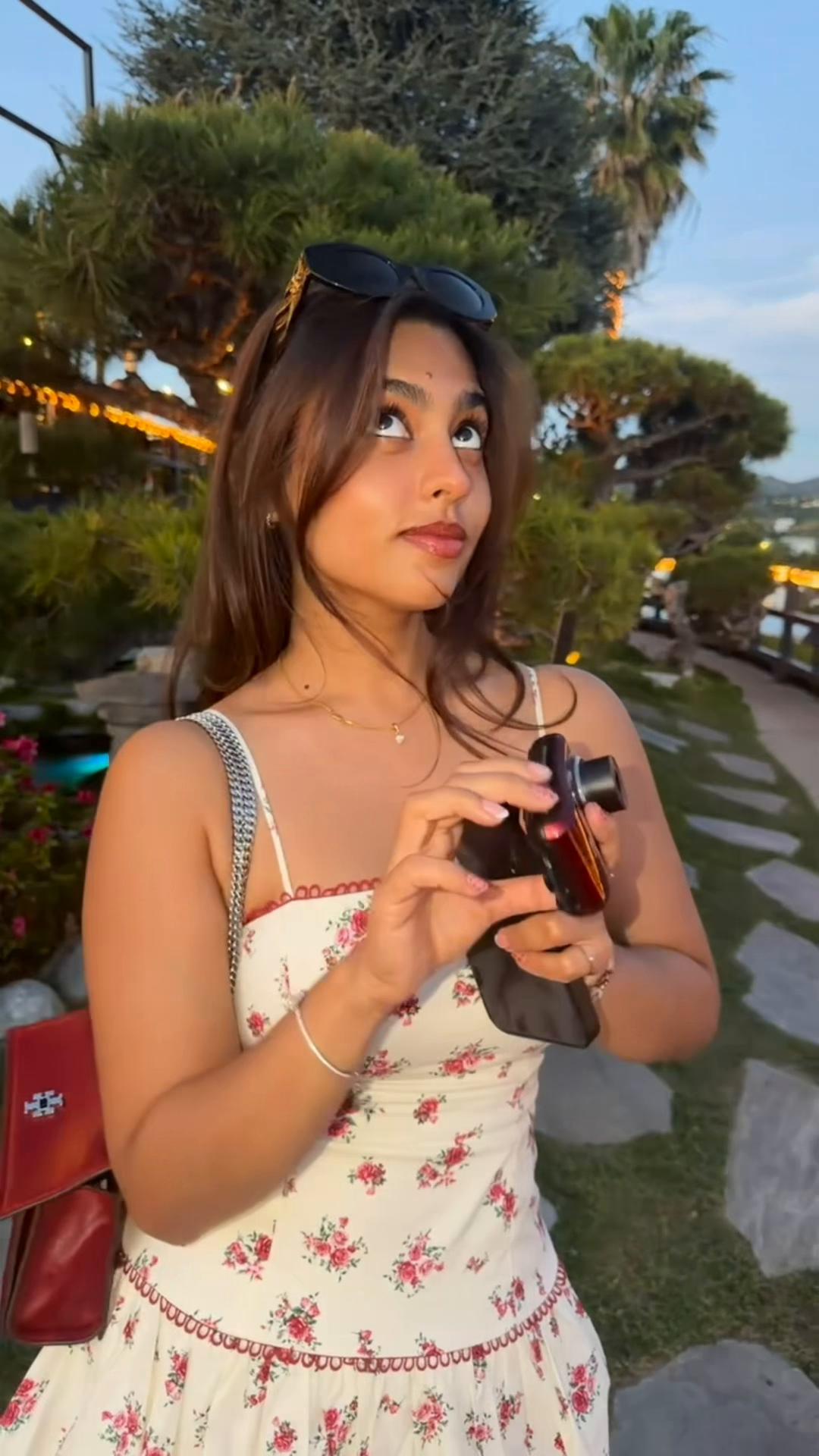 @Angelina ๐ธ๐