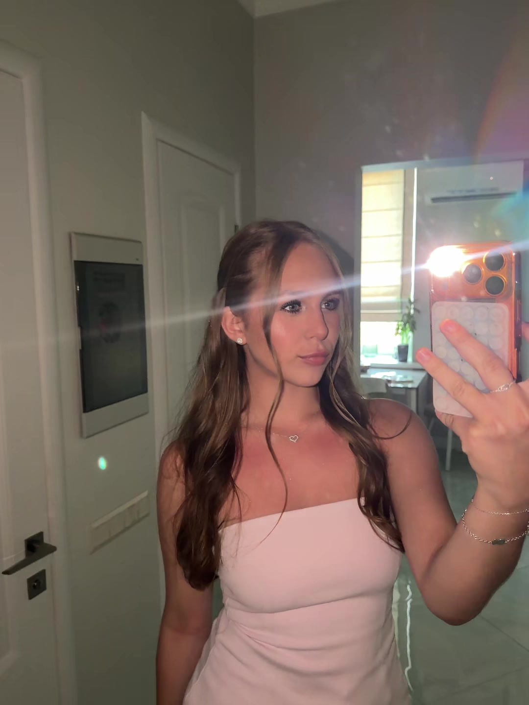 @arinkk