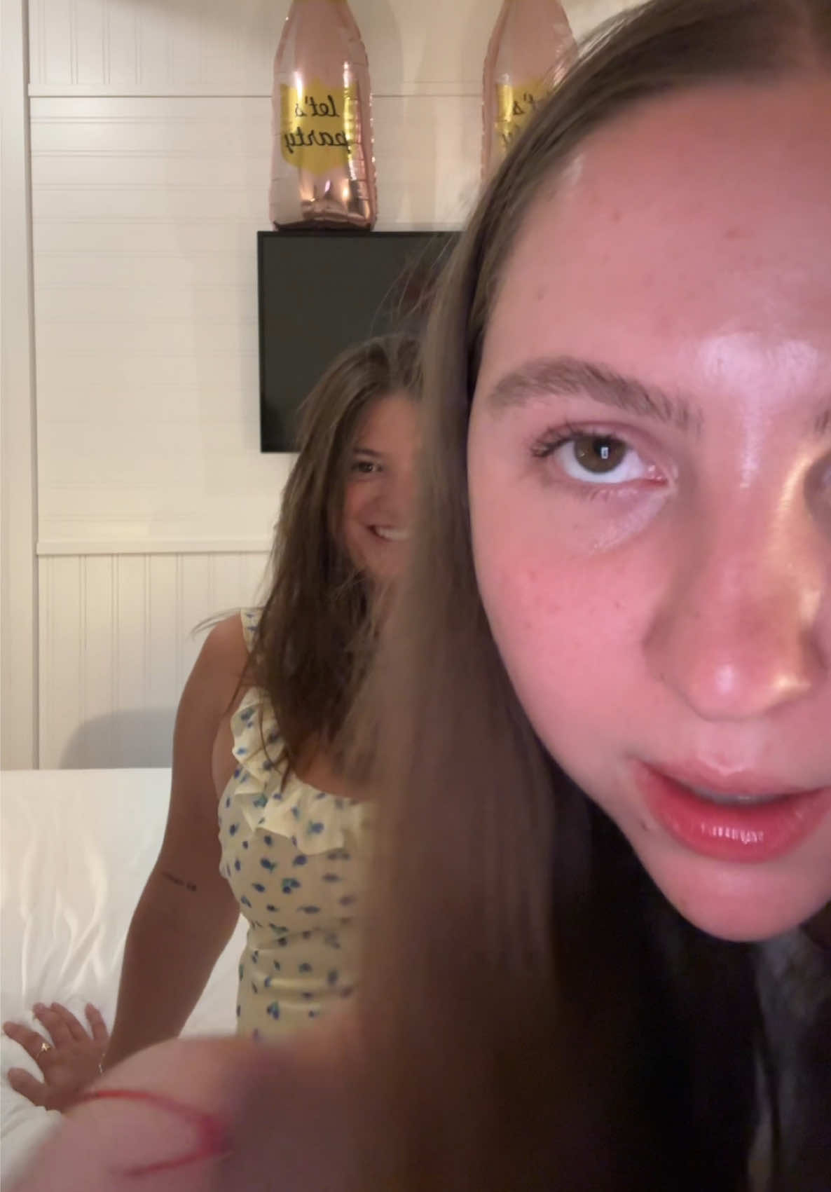 @Ana