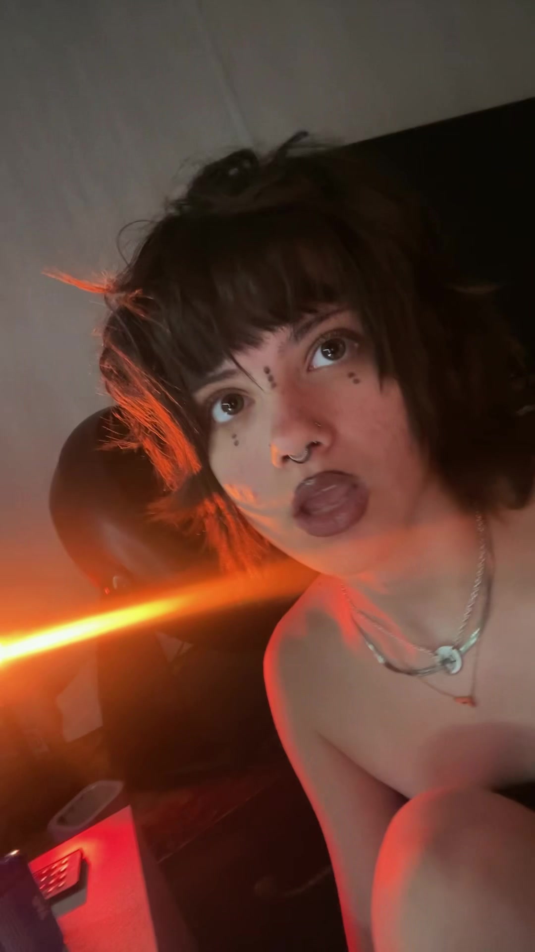 @llyla404