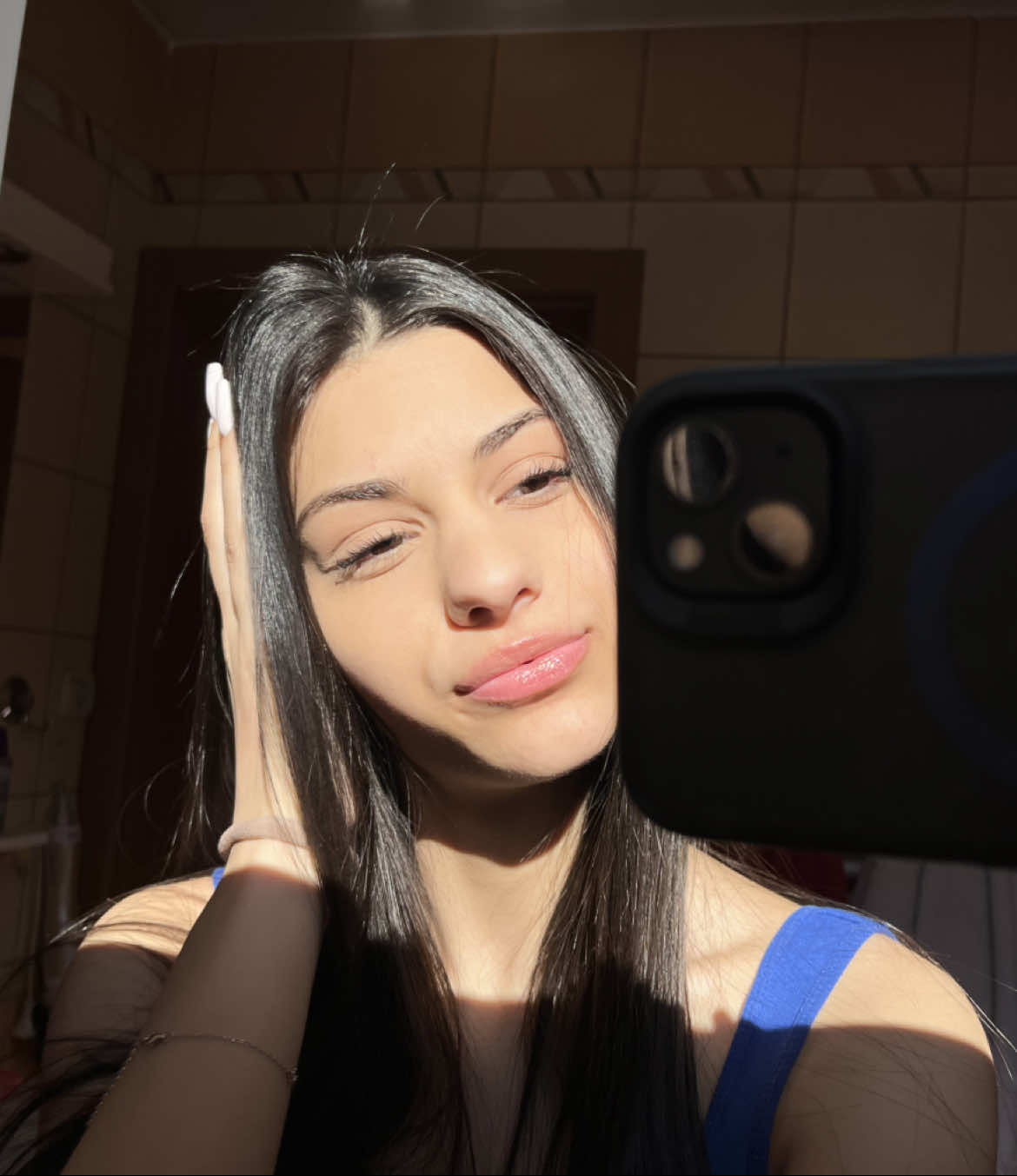 @миња