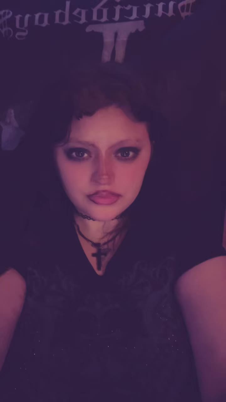 @livingde4dgirl