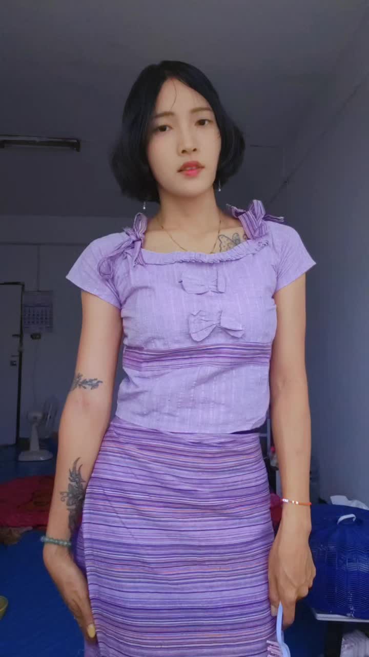 @🌿Kay Thi Khaing🌿(ဖြူးသူလေး)