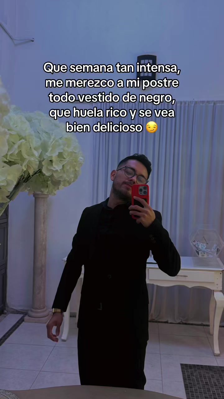 @E s t r a d h a 🍸